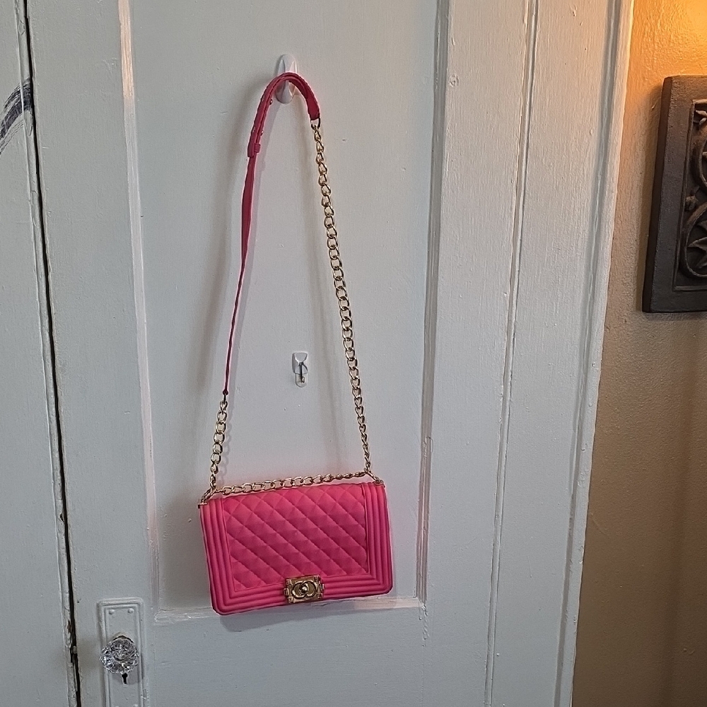 Quilted Pink Shoulder Bag with Gold Chain